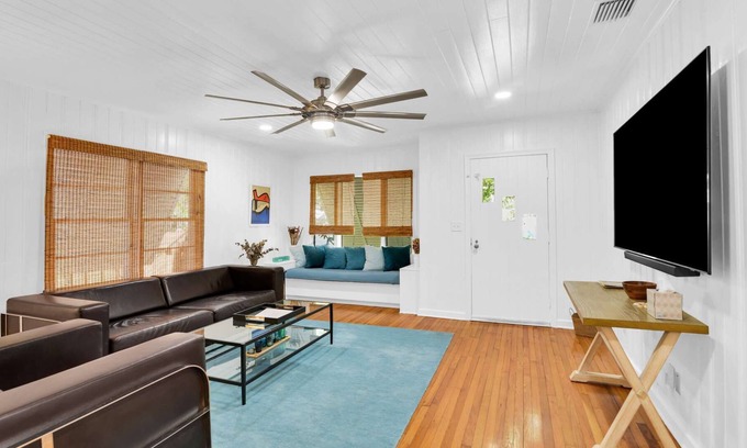 Parrot Cove House | Tranquility by the Beach, Sleeps 6