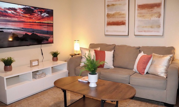 Eagle Pass Apartment | Traveler’s Oasis #6