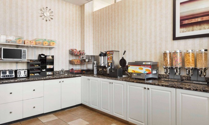 North Battleford Hotel | Travelodge by Wyndham North Battleford