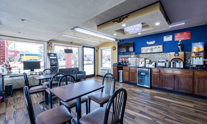 Jackson Hotel | Travelodge by Wyndham Jackson I-40 Exit 82