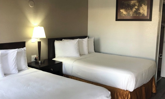 Sacramento Hotel | Travelodge by Wyndham Sacramento/Rancho Cordova