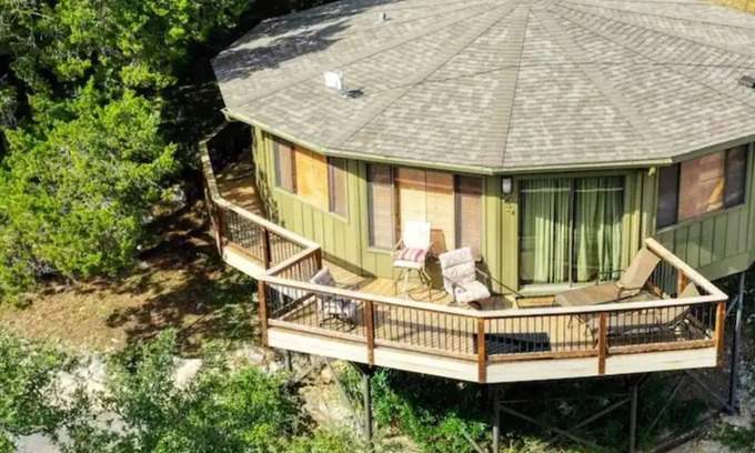 Lakeway Villa | Tree House on Lake Travis #15