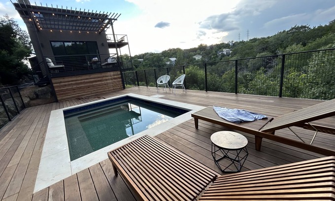 Apache Shores Villa | Treetop Modern Oasis Lakeway