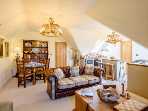Dronfield House | Treetops - Uk38735