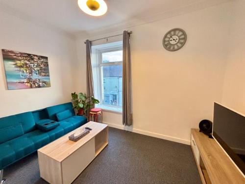 Treforest Apartment | Treforest Apartment 3 Bedrooms - Next Station - Free Parking