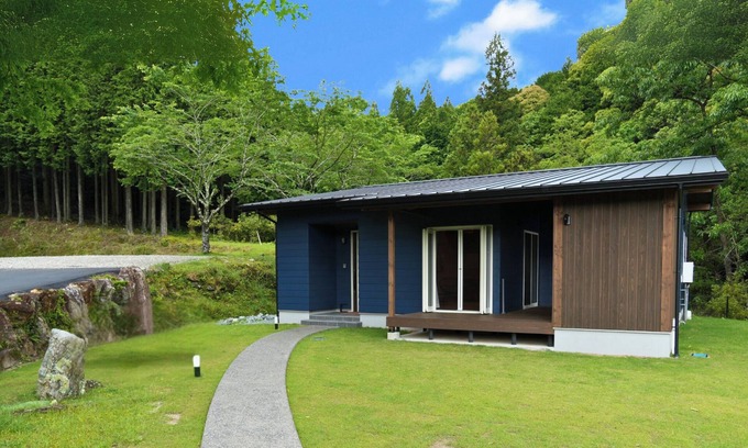 Watarai House | TREK 2LDK with wooden deck and sauna for up to /Watarai-gun Mie