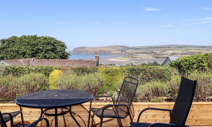 Newport Cottage | Trem Y Morfa