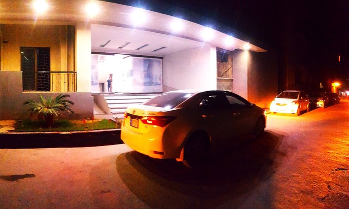 E-11 Sector Apartment | Tremendous 4-bedroom apartment with AC in Islamabad