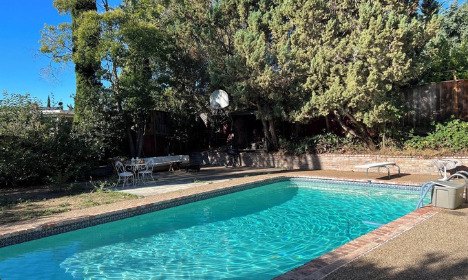 Castro Valley House | Tremendous Pool 3-bedroom house in Castro Valley