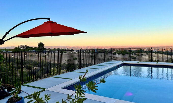Paso Robles House | Trendy NEW ESTATE- 5 Min to Downtown