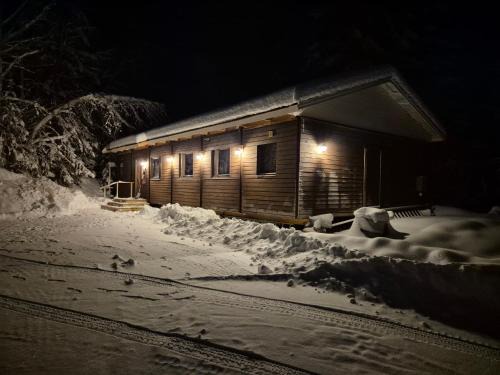 Bollstabruk Cabin | Trevligt lantligt boende i skogen