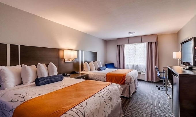Lexington Hotel | Trip to Lexington on the Budget, Stay at GuestHouse Lexington, Free Parking!