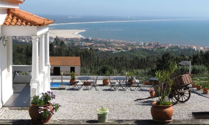 Quiaios House | Triple room n ° 2, quiet vacation