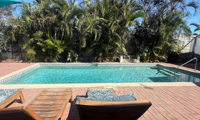 Sarasota House | Trish's Beach Retreat with Pool/Spa by Siesta Keys
