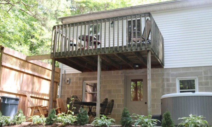 Laurelville Cottage | Trophy Buck Cottage--Game Room, Fishing Pond--Hocking Hills