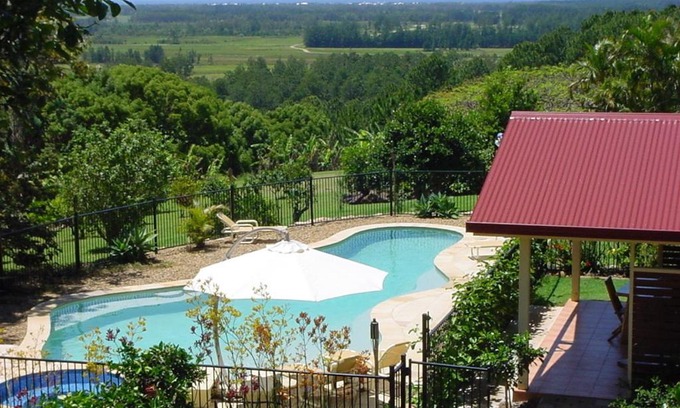 Duranbah House | Tropical Coast Retreat - Pet Friendly - Adult only