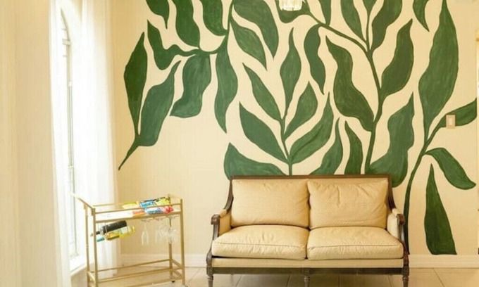 Edinburg House | Tropical Family Funhouse, Relax: No Chore Pet friendly Rental