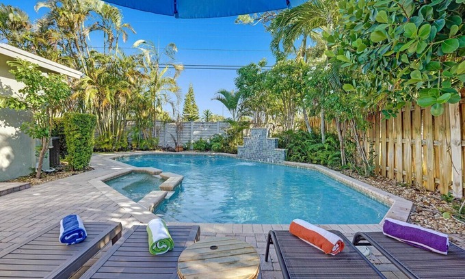 Coral Shores House | Tropical Oasis | Private Pool & BBQ | 5 Mins to Beach
