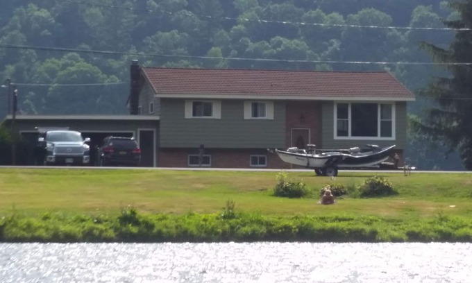 Deposit House | Trout Camp - Riverfront House/Upper West Branch of the Delaware/Guided Floats