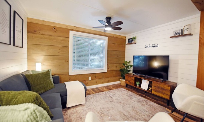 Young Harris House | True Love Retreat - Peaceful Mountain Escape