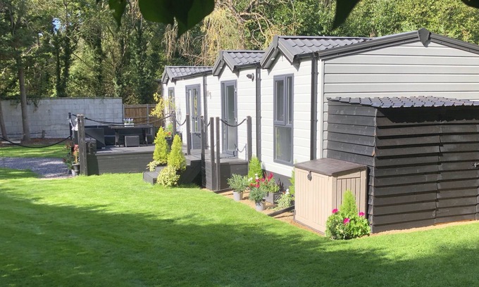 Denham House | Tsar polo is a private lodge with in its own private gated entrance