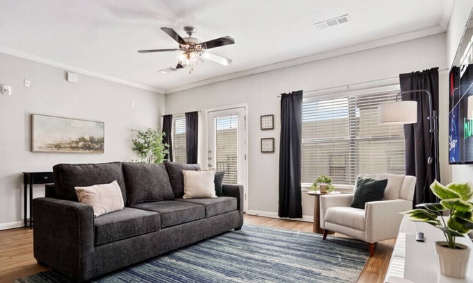 West Campus Apartment | TSC #314 xxxxxxxxxxx