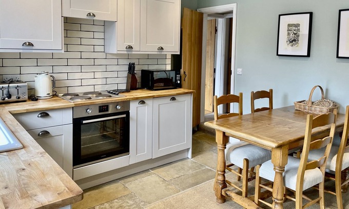 Grassington Cottage | Tucked Away Cottage, Beautiful cottage in central Grassington with parking