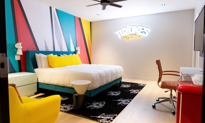 Central Business District House | π Tulones Family Getaway, Book Now! π‘β¨