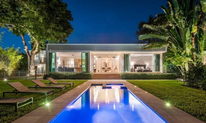 Northeast Miami House | Tulum on the Water, One Miami Waterfront & Unique Modern Villa.