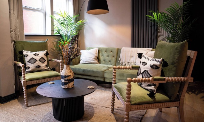 Sheffield Apartment | Turkish Baths Retreat - City Centre