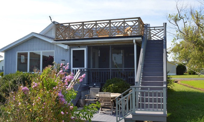 Deep Hole House | Turn of the Creek - 2BR home, W/F, Water Access home deck & dock.NO LINENS