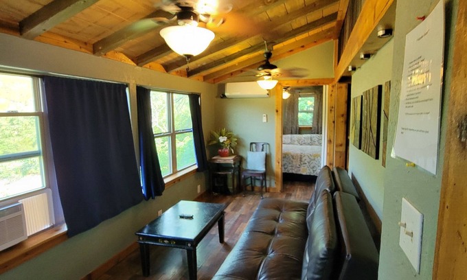 Davis Cabin | Turner Falls Cabin inside Turner Falls Park