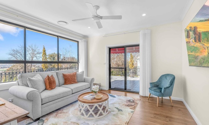 Bathurst House | Tuscan Dream on Keppel - Spectacular Views