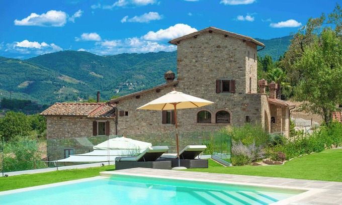 Panzano in Chianti Villa | Tuscany farmhouse Sum