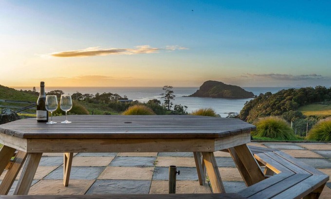 Tutukaka House | Tutukaka Heads Lodge