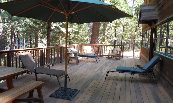 Twain Harte Cabin | Twain Harte cabin right near town, sleeps 10