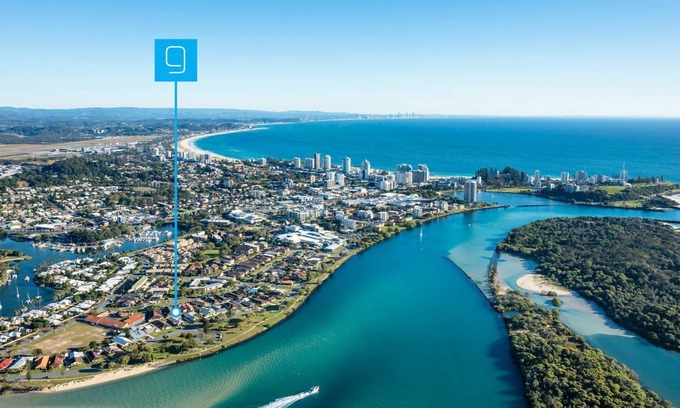 Tweed Heads House | Tweed Escape - Riverfront Pet Friendly Escape - Linen Provided - Min. 3 Night Stays