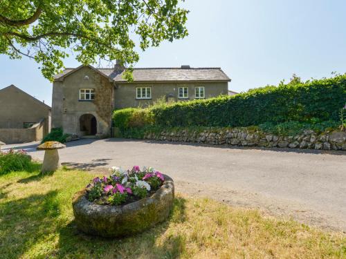 Teigngrace House | Twelve Oaks Farmhouse