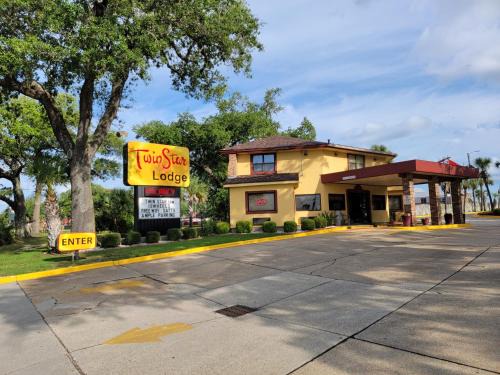 Biloxi Hotel | Twin Star Lodge