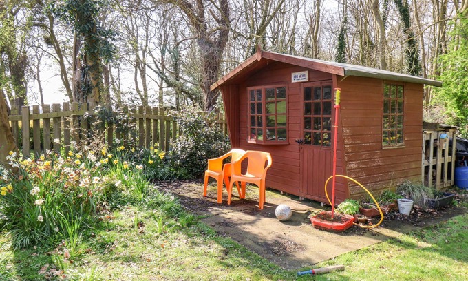Bridlington Cottage | Twitchers' Den