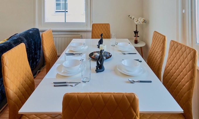 Gravesend Apartment | Two-Bedroom Apartment with River view