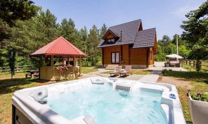 Rudanovac Apartment | Two bedroom apartment with air-conditioning Rudanovac, Plitvice (A-20767-c)