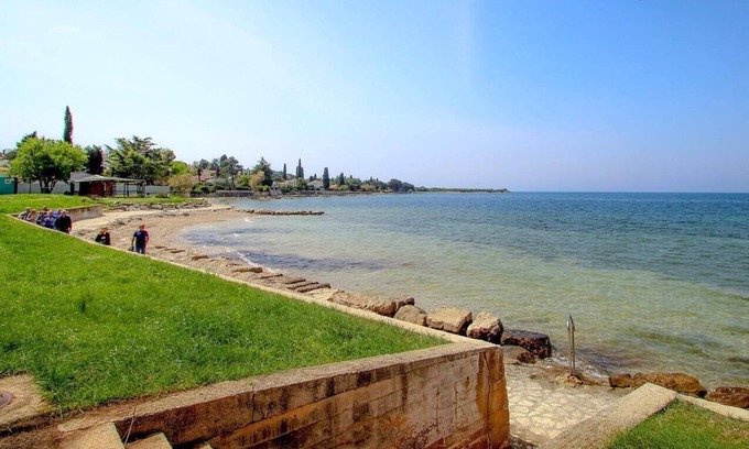 Dajla Apartment | Two bedroom apartment near beach Dajla, Novigrad (A-19477-a)