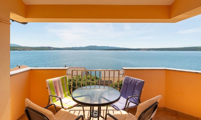 Municipality of Posedarje Apartment | Two bedroom apartment with terrace and sea view Posedarje, Novigrad (A-6162-c)