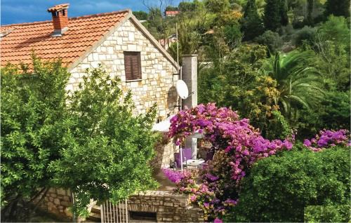 Stomorska Apartment | Two-Bedroom Apartment In Stomorska