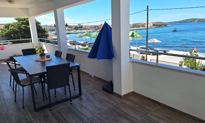 Bibinje Apartment | Two bedroom apartment near beach Bibinje, Zadar (A-5780-a)