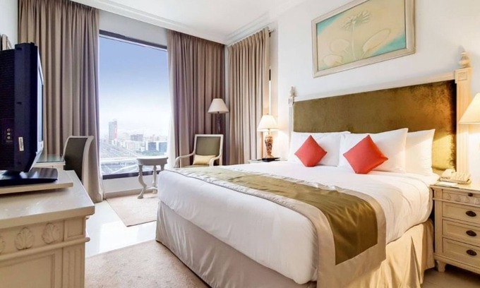 Al Sufouh 2 Apartment | Two Bedroom Apartment Near Internet City Metro 12