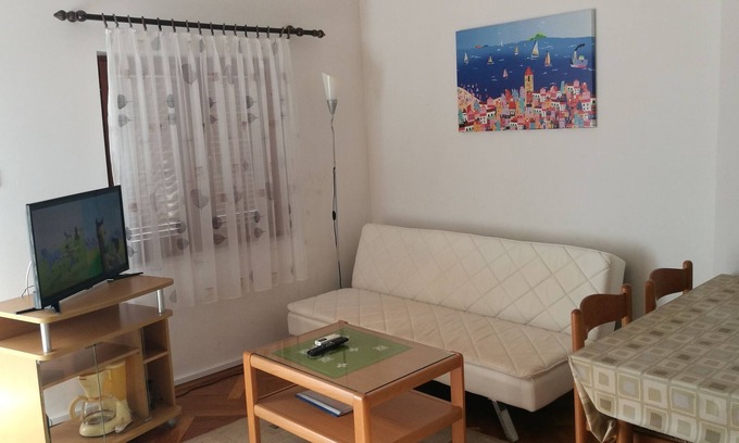Zdrelac Apartment | Two bedroom apartment with terrace and sea view Ždrelac, Pašman (A-8046-a)