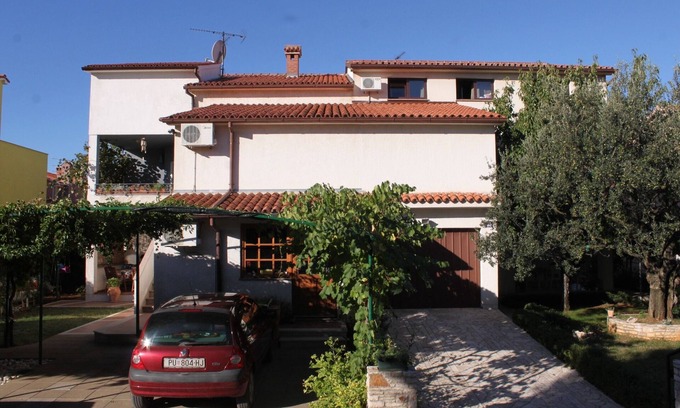 Valbandon Apartment | Two bedroom apartment with terrace Fažana (A-7153-a)