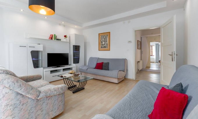 Borik Apartment | Two bedroom apartment with terrace Rovinj (A-7144-a)